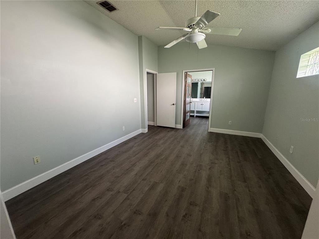 10941 Mill Pond Way - Photo 3