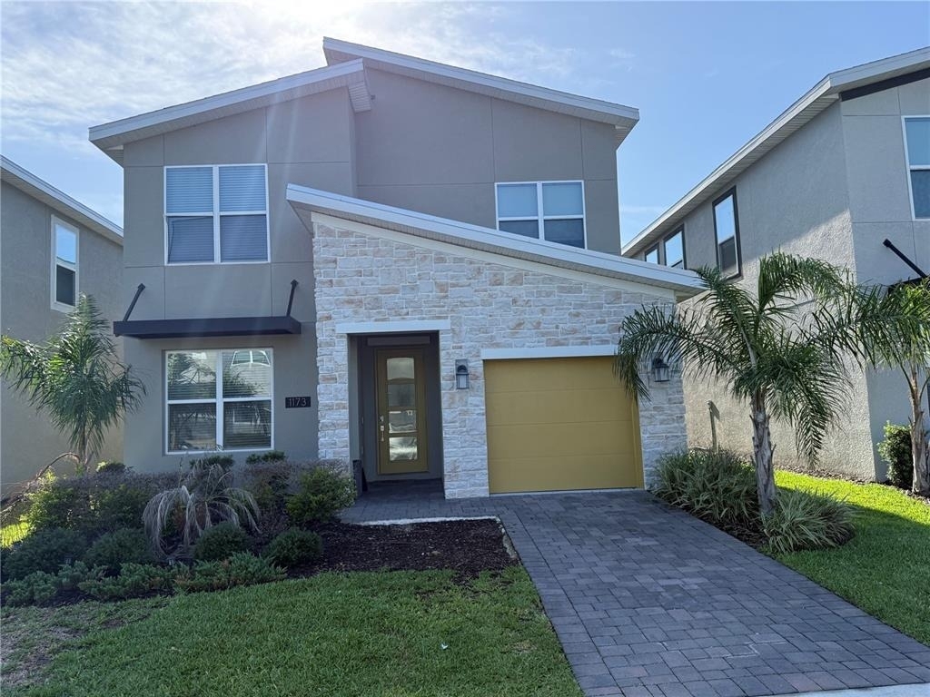 1173 Kingsbarn Street - Photo 1