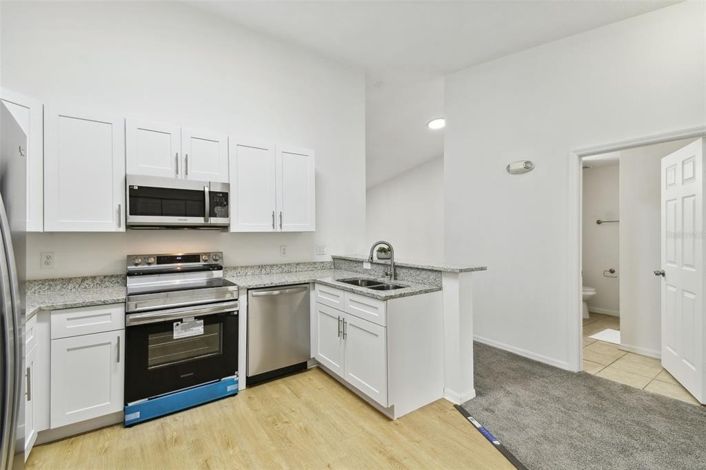 8827 Grand Palms Circle - Photo 5