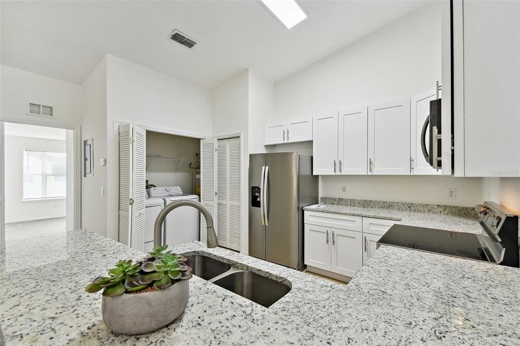 8827 Grand Palms Circle - Photo 8