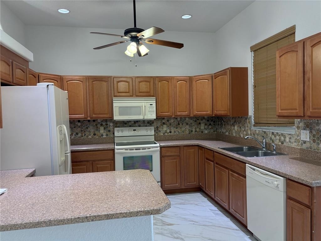 1150 Creekview - Photo 6