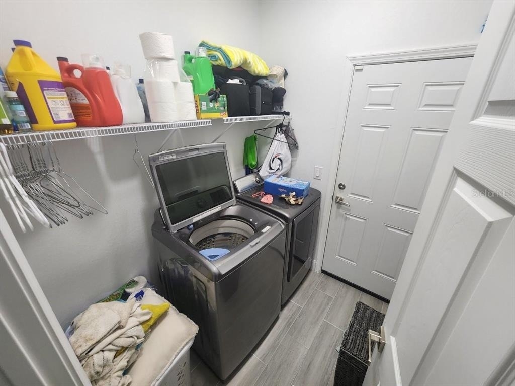 1405 Unice Avenue N - Photo 10