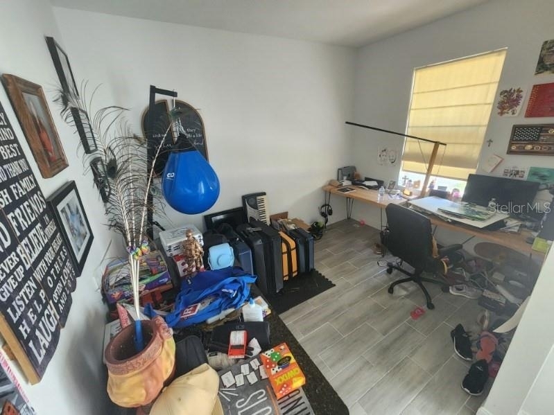 1405 Unice Avenue N - Photo 1