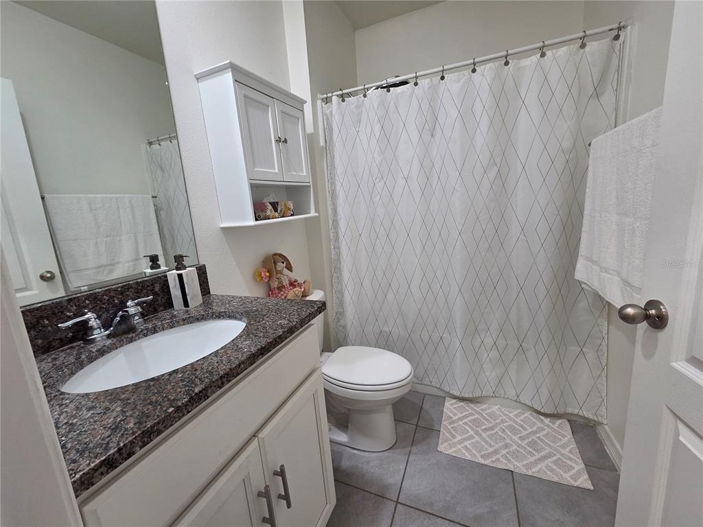 611 Grove Street - Photo 10