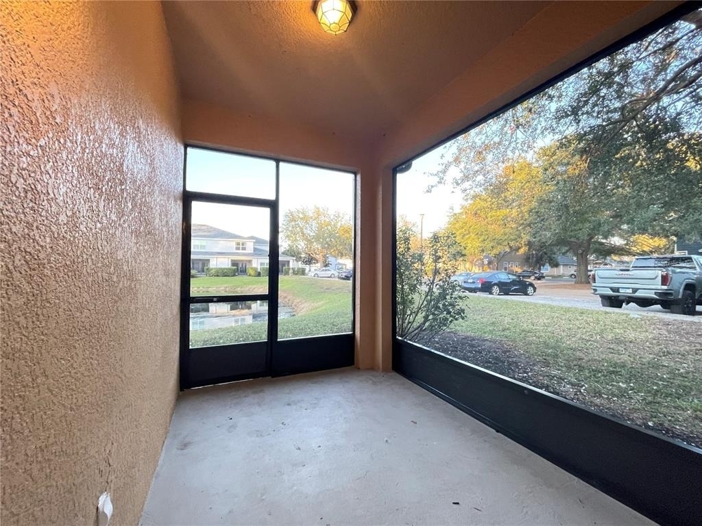 2944 Oak Park Way - Photo 0