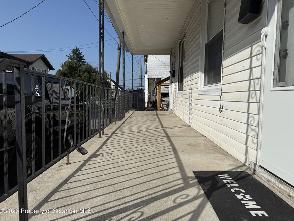 214 216 14th Avenue - Photo 2