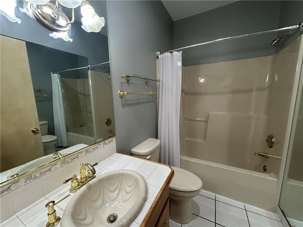 1415 E Pennsylvania Street - Photo 12