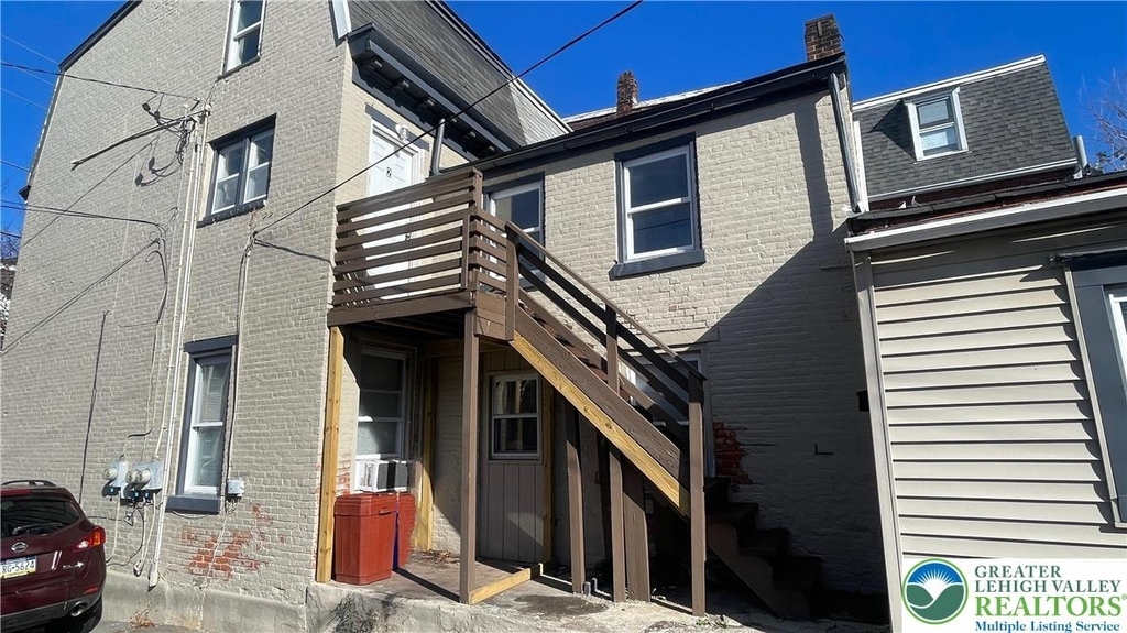 1224 Lehigh Street - Photo 1