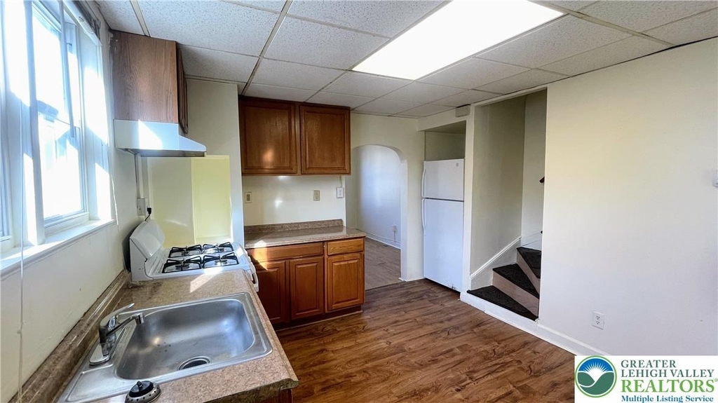 1224 Lehigh Street - Photo 3