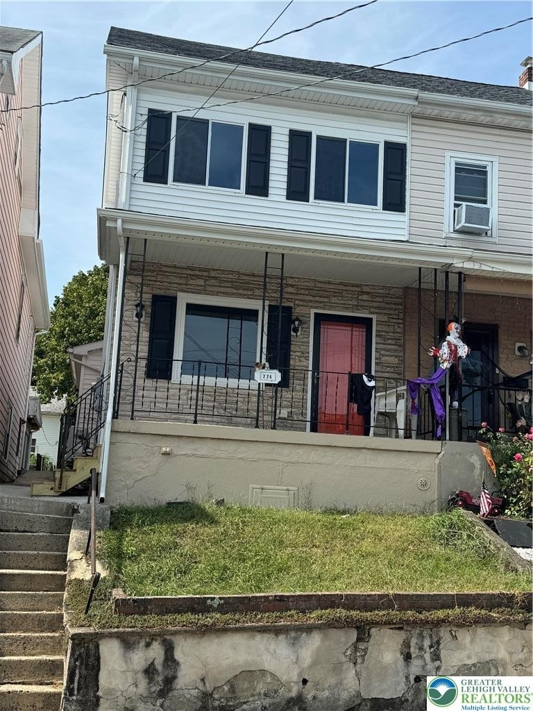 226 N 2nd Street - Photo 0