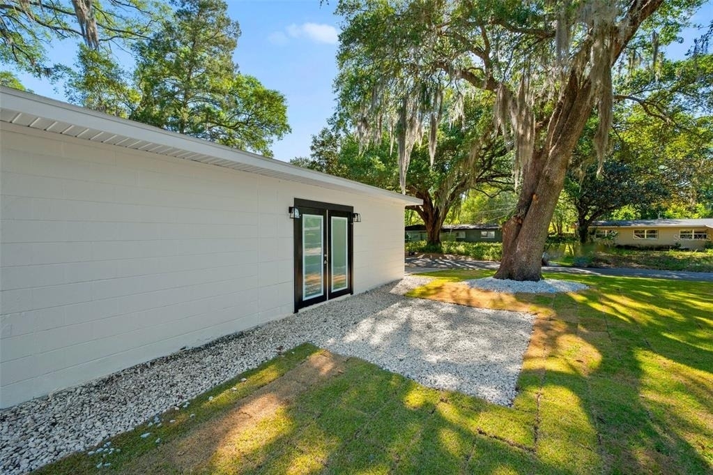 1919 Ne 17th Drive - Photo 27