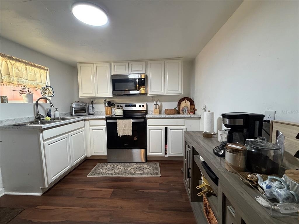 2425 Se 10th Avenue - Photo 5