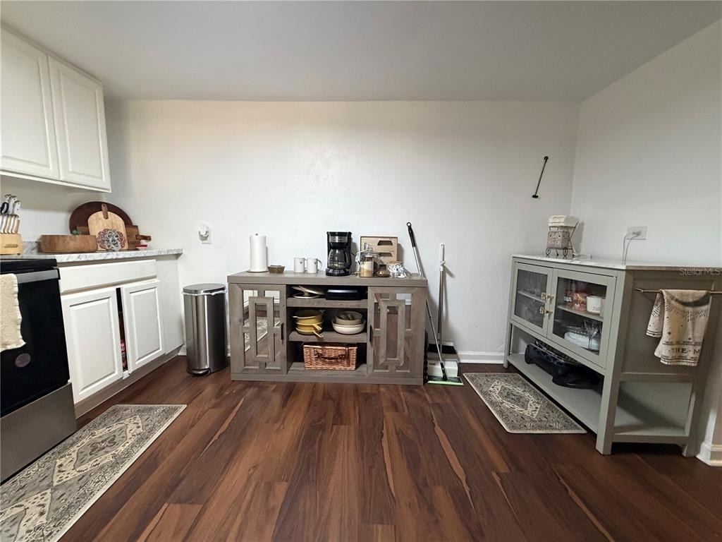 2425 Se 10th Avenue - Photo 8