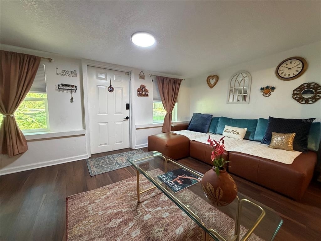 2425 Se 10th Avenue - Photo 10