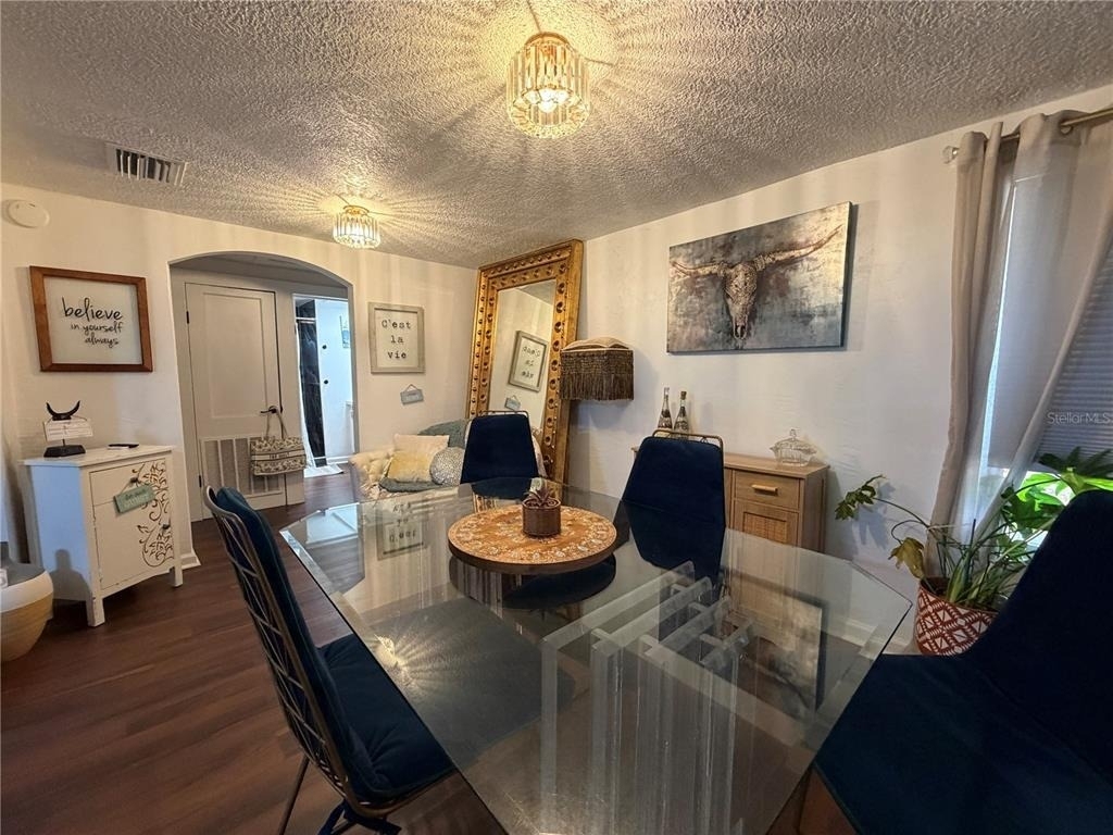 2425 Se 10th Avenue - Photo 1