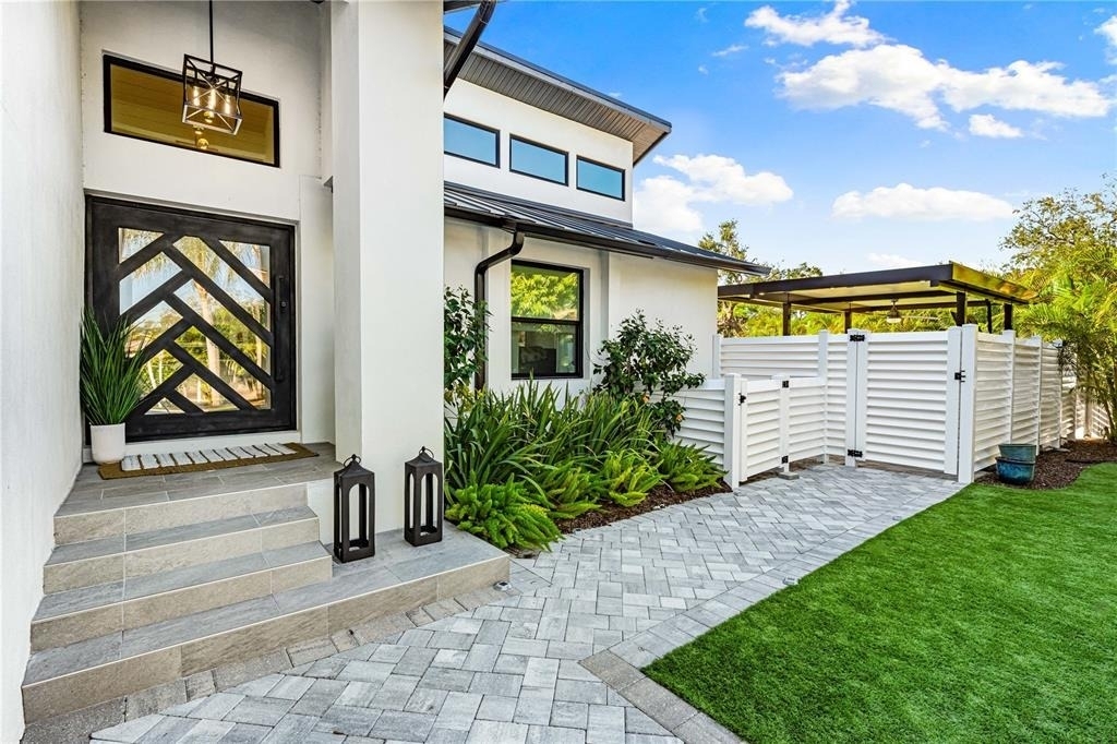 2500 Monterey Street - Photo 2