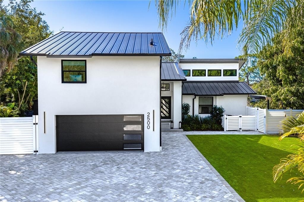 2500 Monterey Street - Photo 1