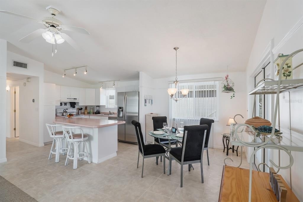 2804 Avenue C - Photo 5