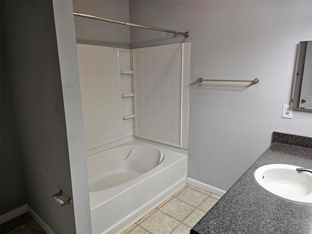 4802 51st Street W - Photo 16