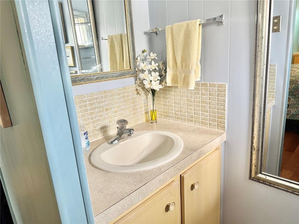 1706 Wisconsin Avenue - Photo 15