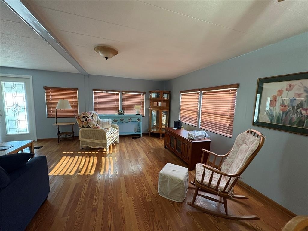 1706 Wisconsin Avenue - Photo 6