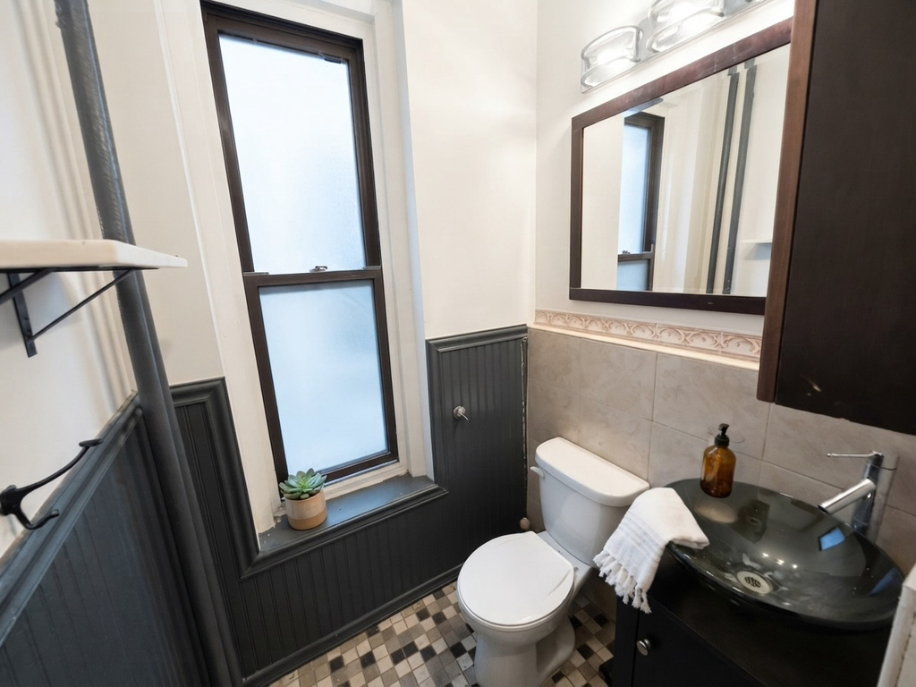 663 Flatbush Avenue - Photo 2