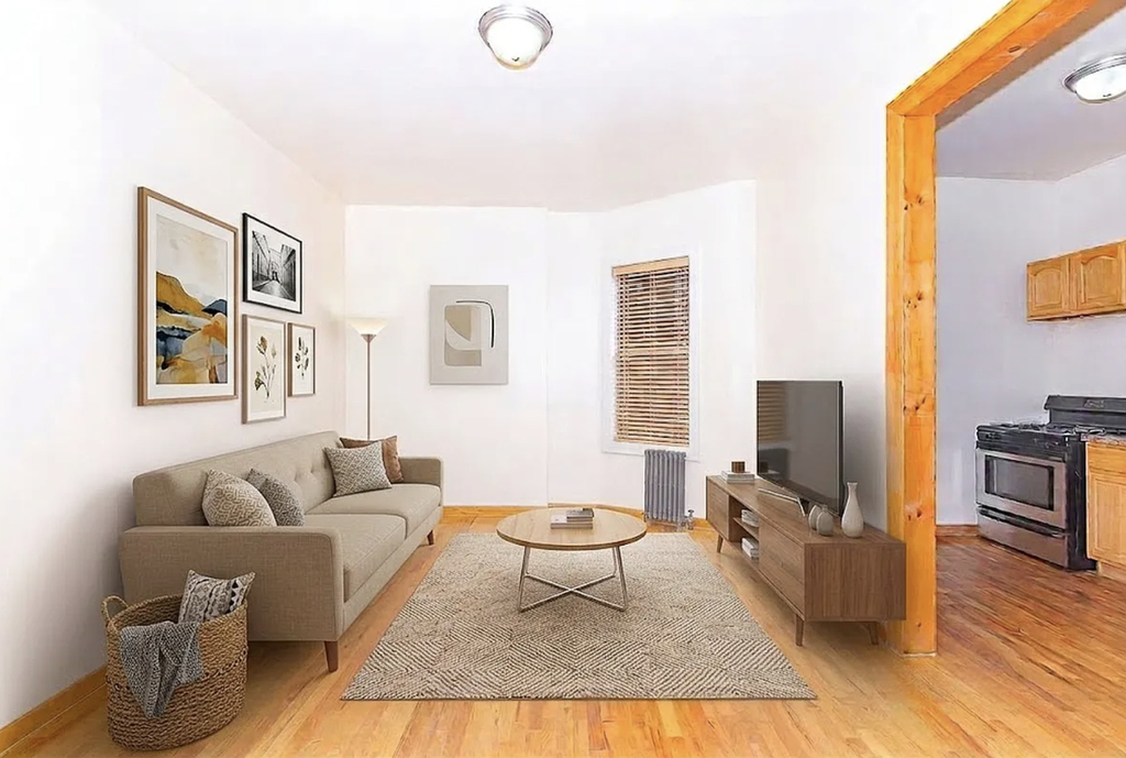 126 Graham Avenue - Photo 0