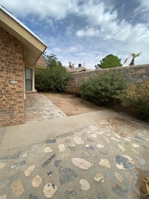 7421 Bishop Flores Drive - Photo 25
