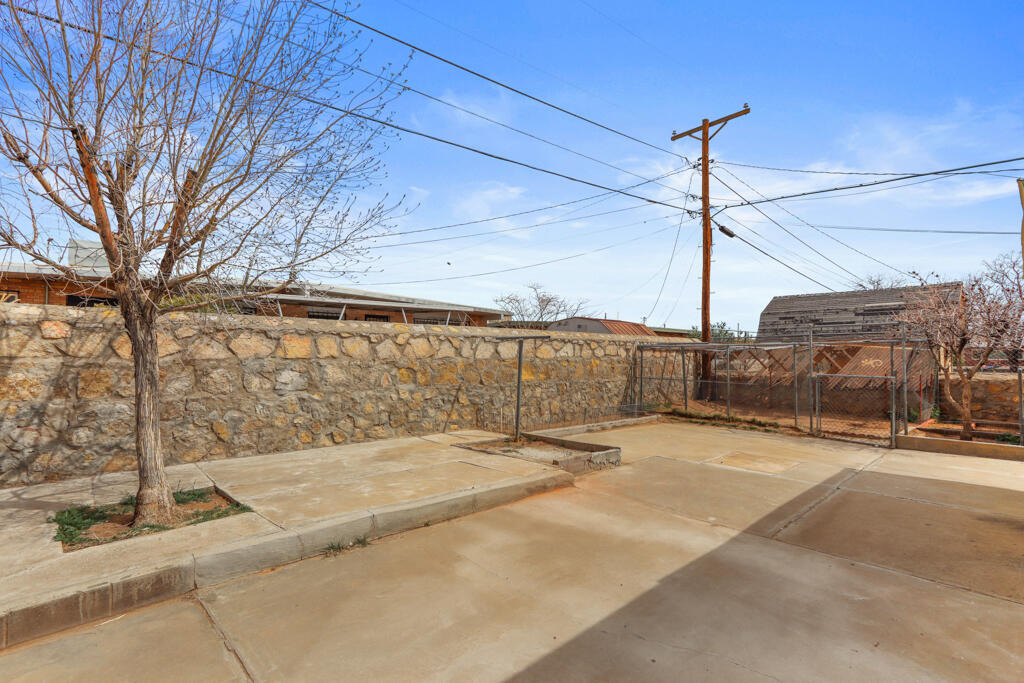 5201 Cornell Avenue - Photo 38