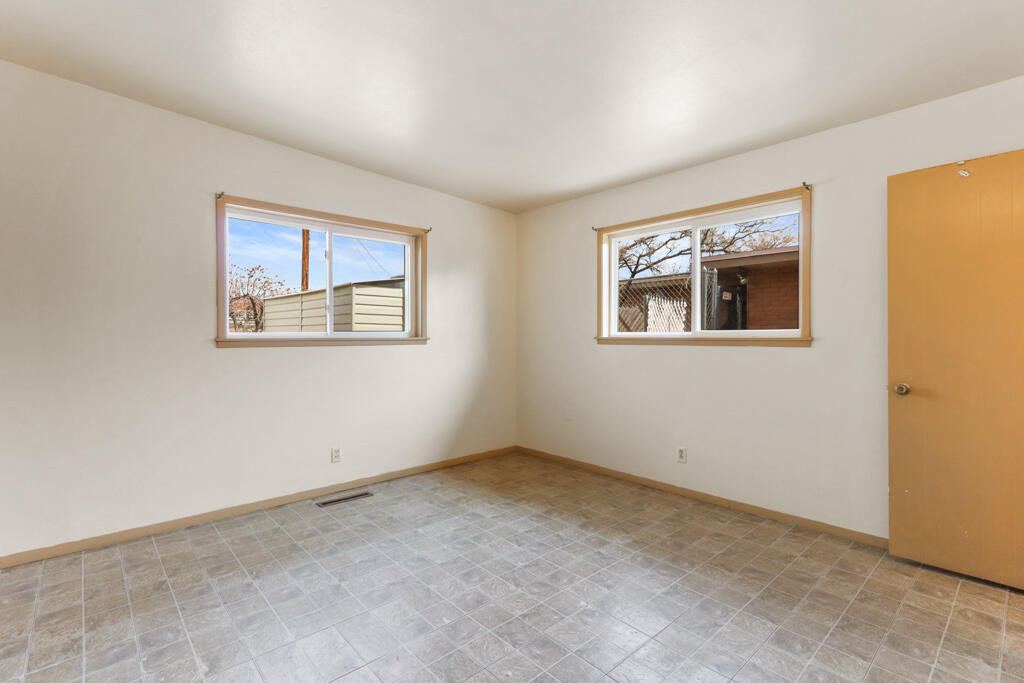 5201 Cornell Avenue - Photo 10
