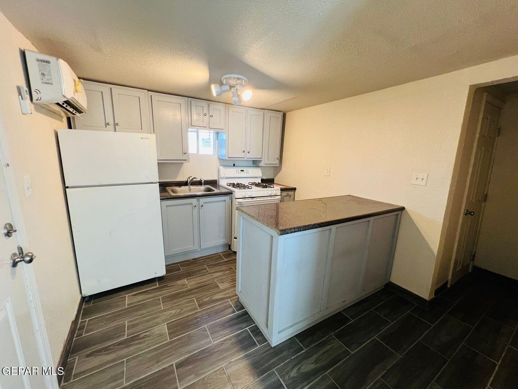 7182 Ponce Drive - Photo 2