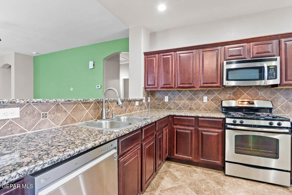 14229 Bluesky Point Court - Photo 10