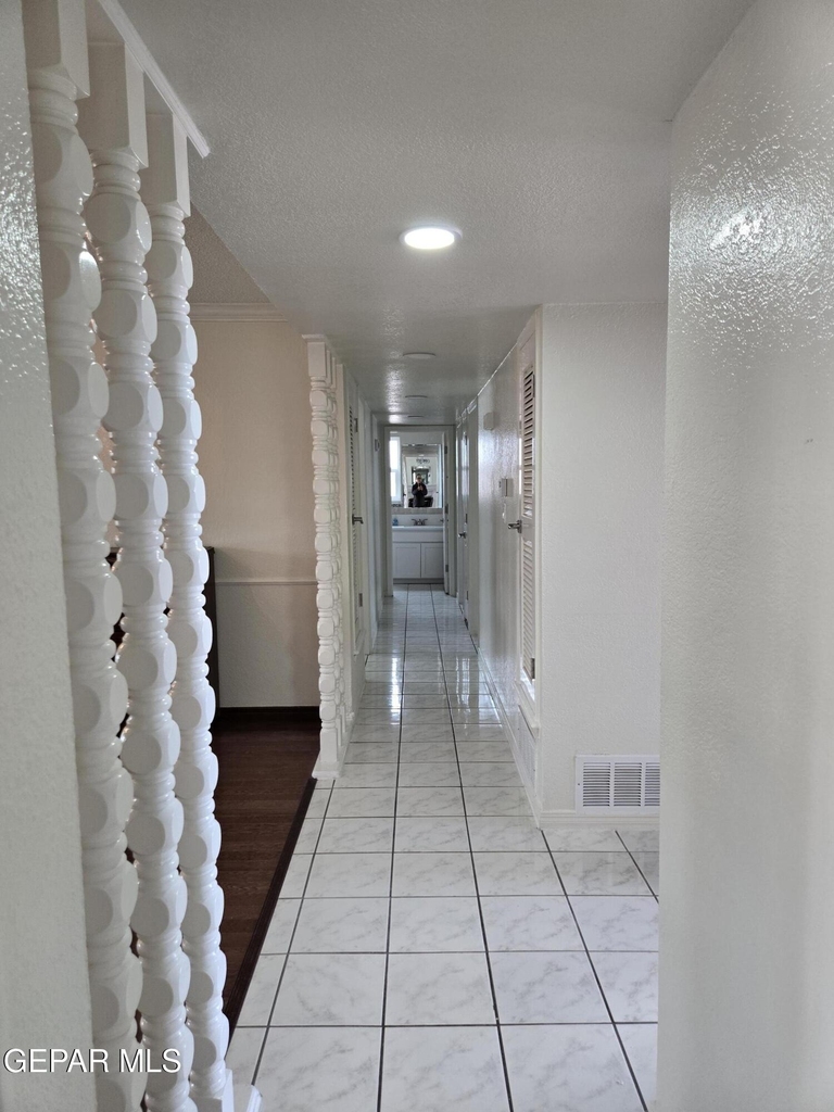11188 Shoreline Drive - Photo 11