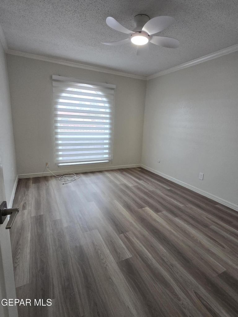 11188 Shoreline Drive - Photo 15