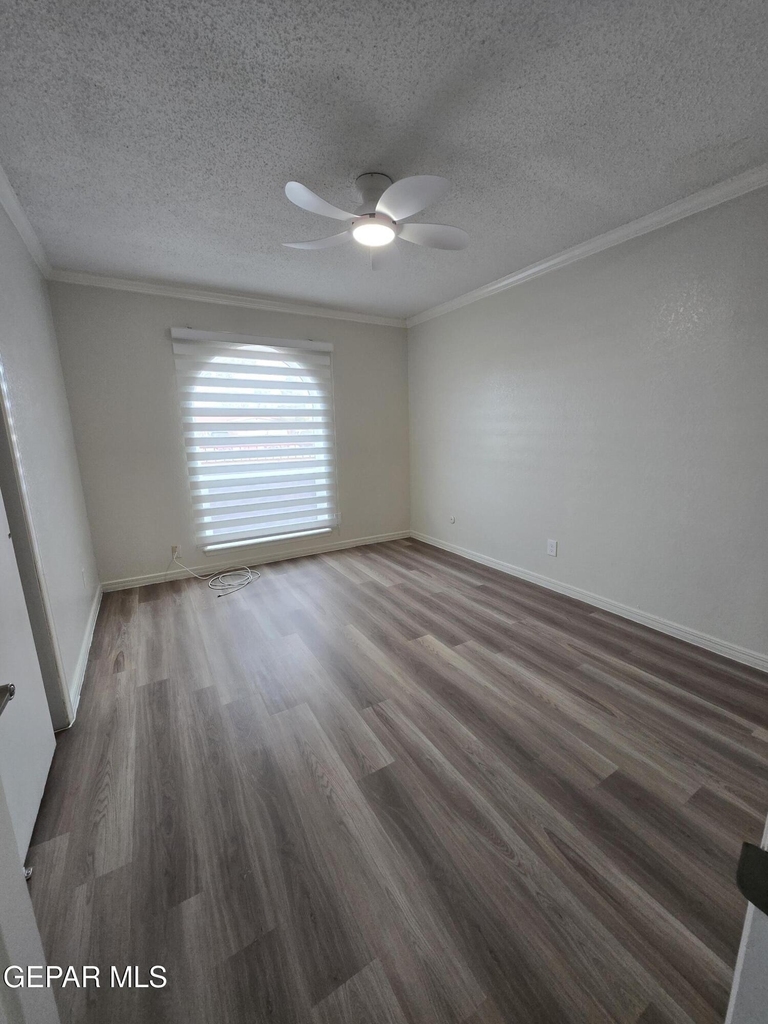 11188 Shoreline Drive - Photo 14
