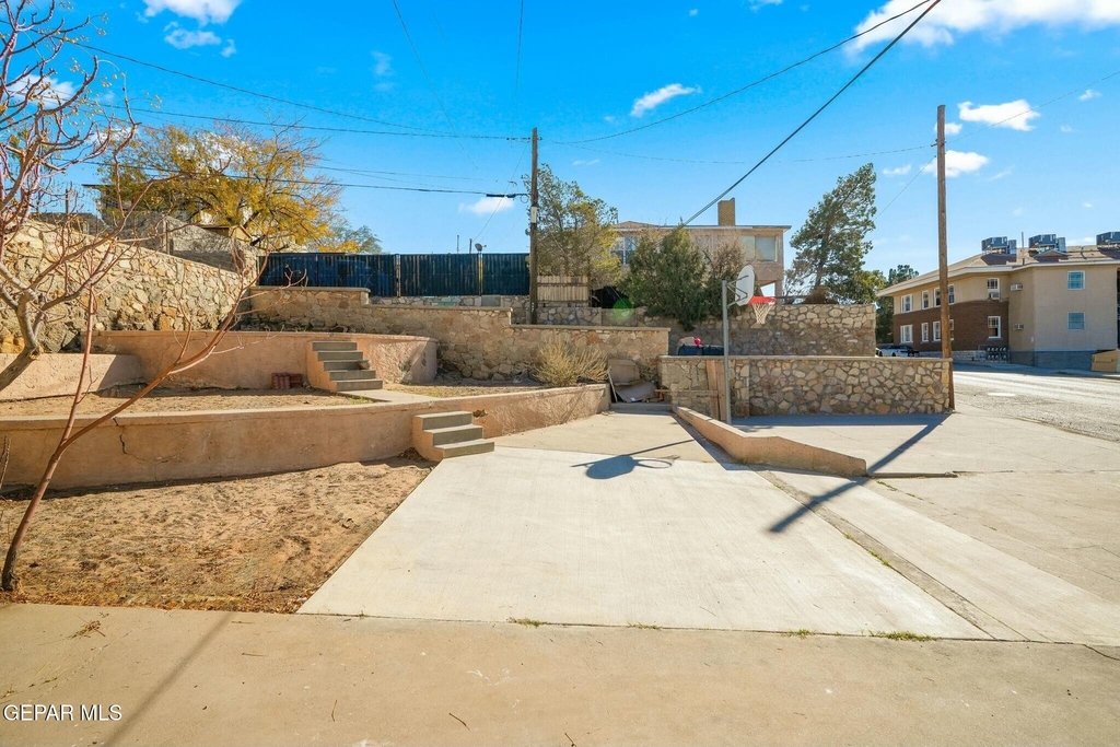 500 Fewel Street - Photo 33