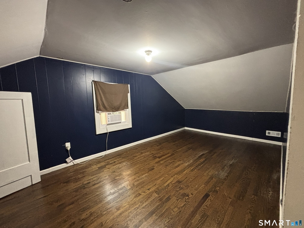 1566 North Avenue - Photo 13