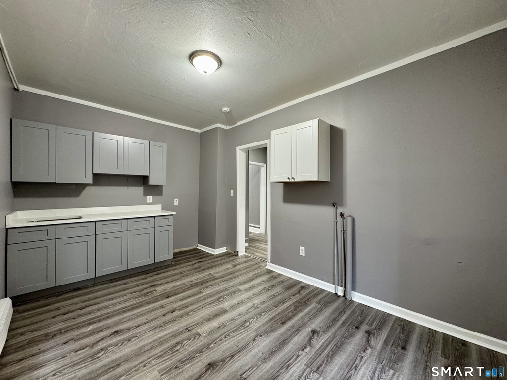 1102 Main Street - Photo 1