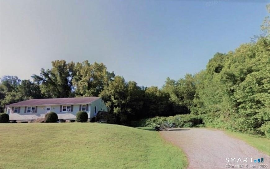 8 White Oak Road - Photo 3