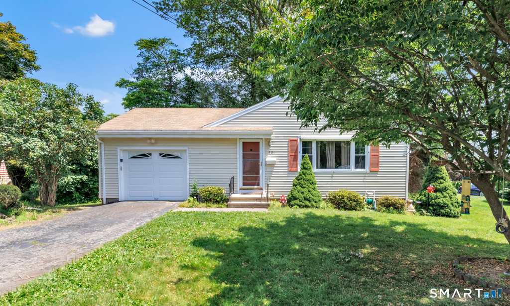 82 Crown Street - Photo 2