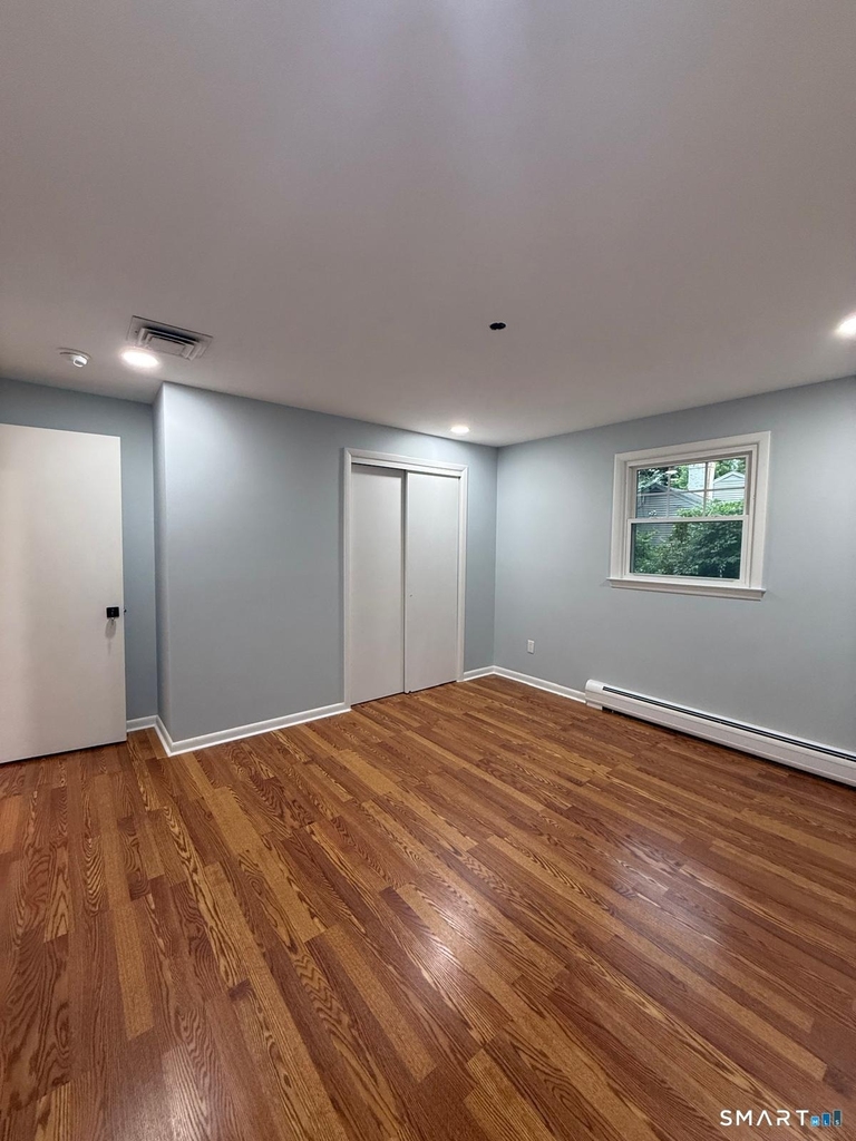 82 Crown Street - Photo 4