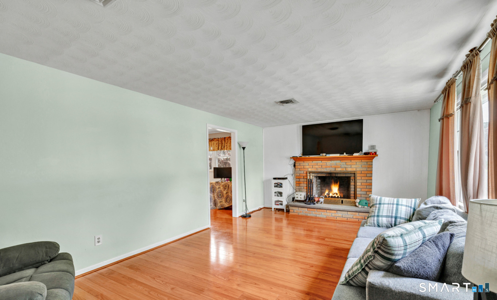 82 Crown Street - Photo 7