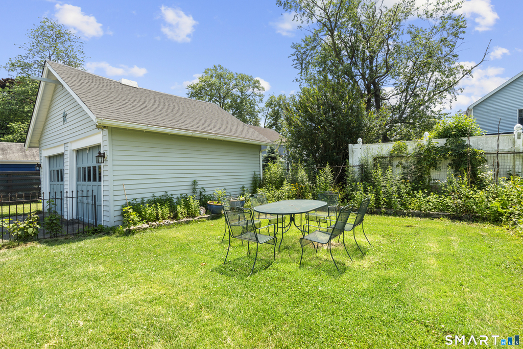 16 Saint Charles Avenue - Photo 23