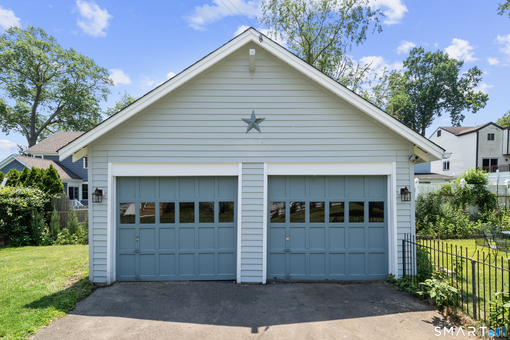 16 Saint Charles Avenue - Photo 24