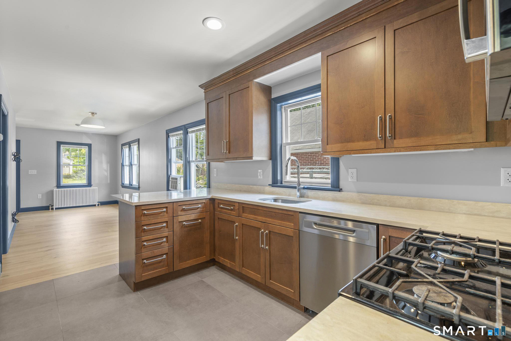 16 Saint Charles Avenue - Photo 0