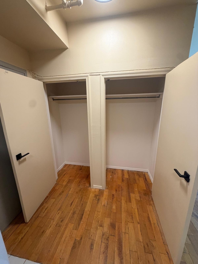 McLean Avenue - Photo 9