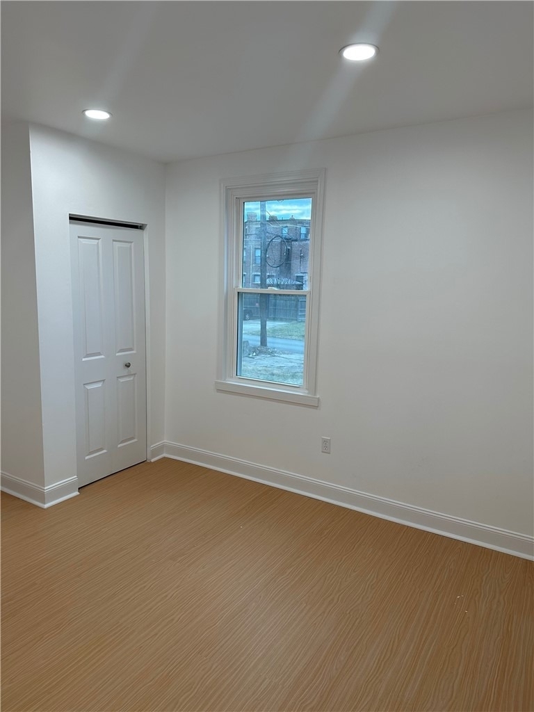 1415 Columbus Ave - Photo 3
