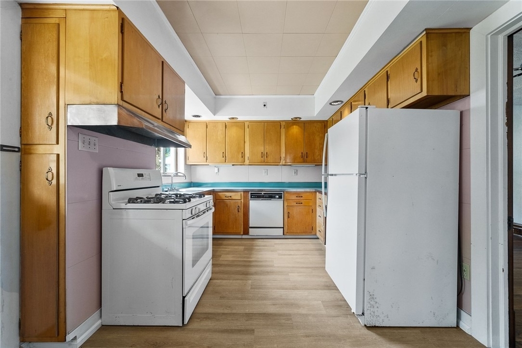 1306 Ridge Ave - Photo 10