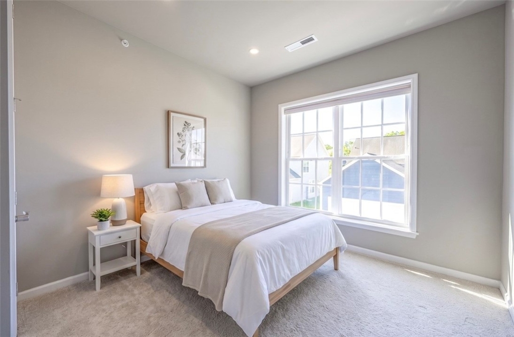 1439 Hastings Crescent - Photo 8