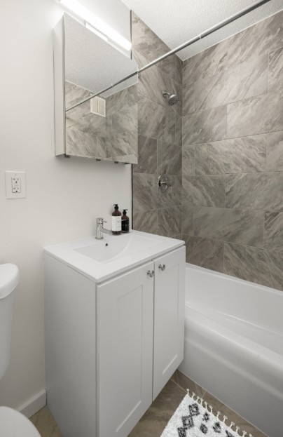 2nd Avenue - Photo 6
